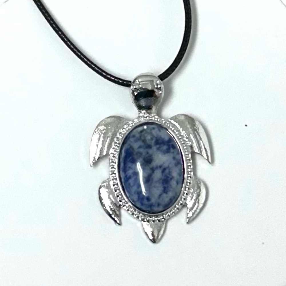 Sodalite Natural Gemstone Turtle Pendant Necklace Healing Gemstone - Picture 3 of 3